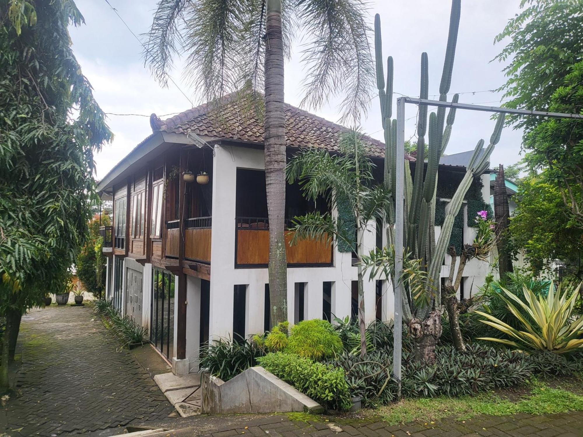 Reddoorz Syariah Near Wisata Durensewu Pandaan Jetak Exterior photo